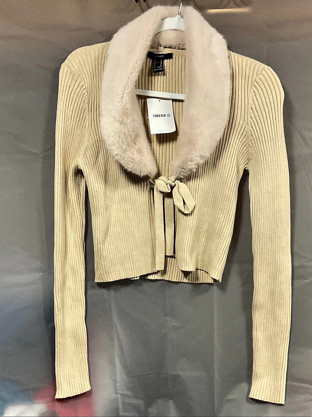 Forever 21 removable Faux Fur Collar Cardigan in Cream Size Medium